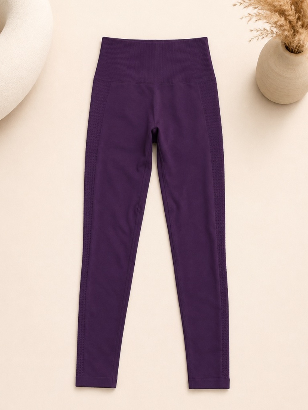 Lululemon High-Rise Seamless Leggings Size 6 Plum